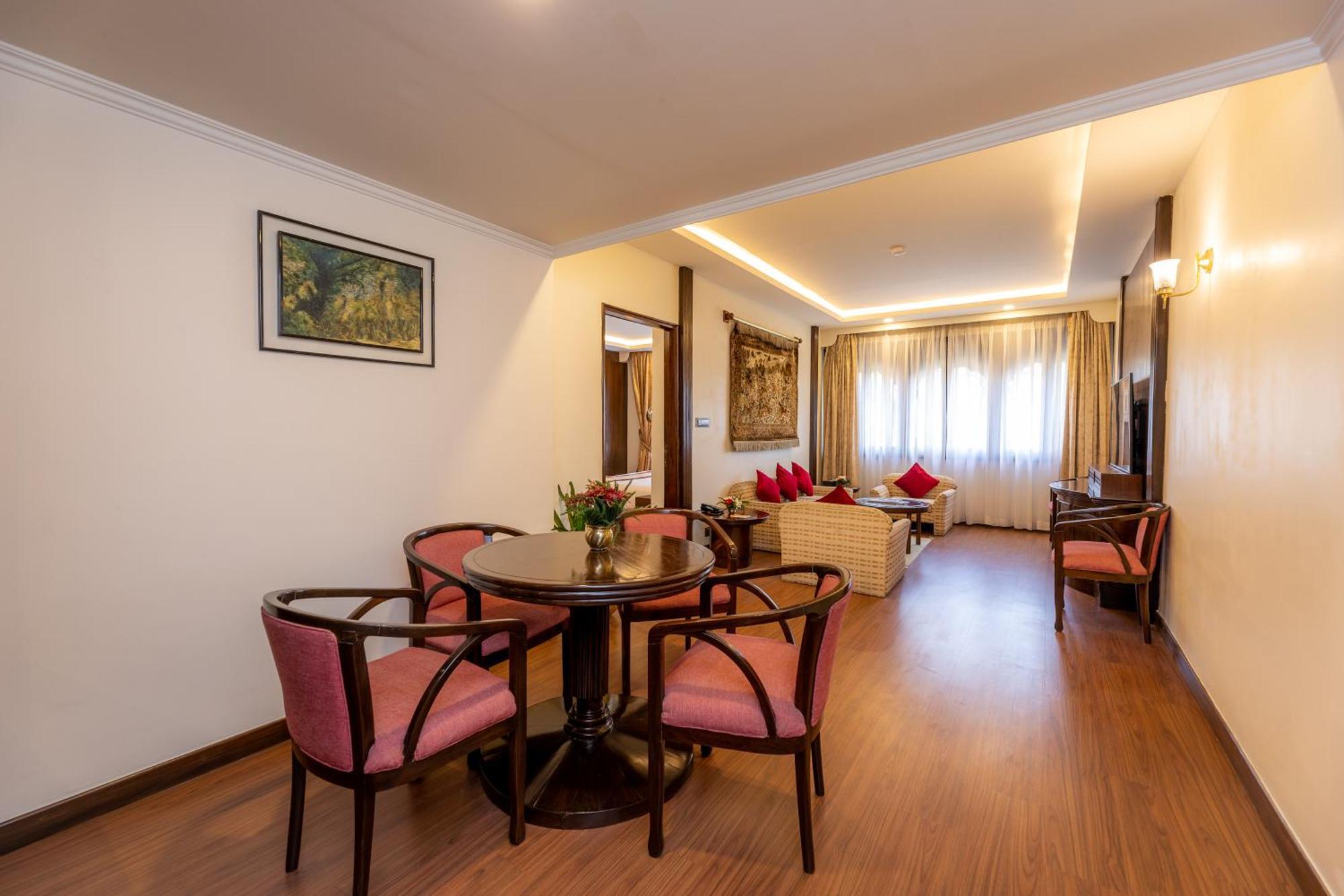 The Malla Hotel - Thamel, 2 Km To Swayambhunath Temple Kathmandu Exterior photo