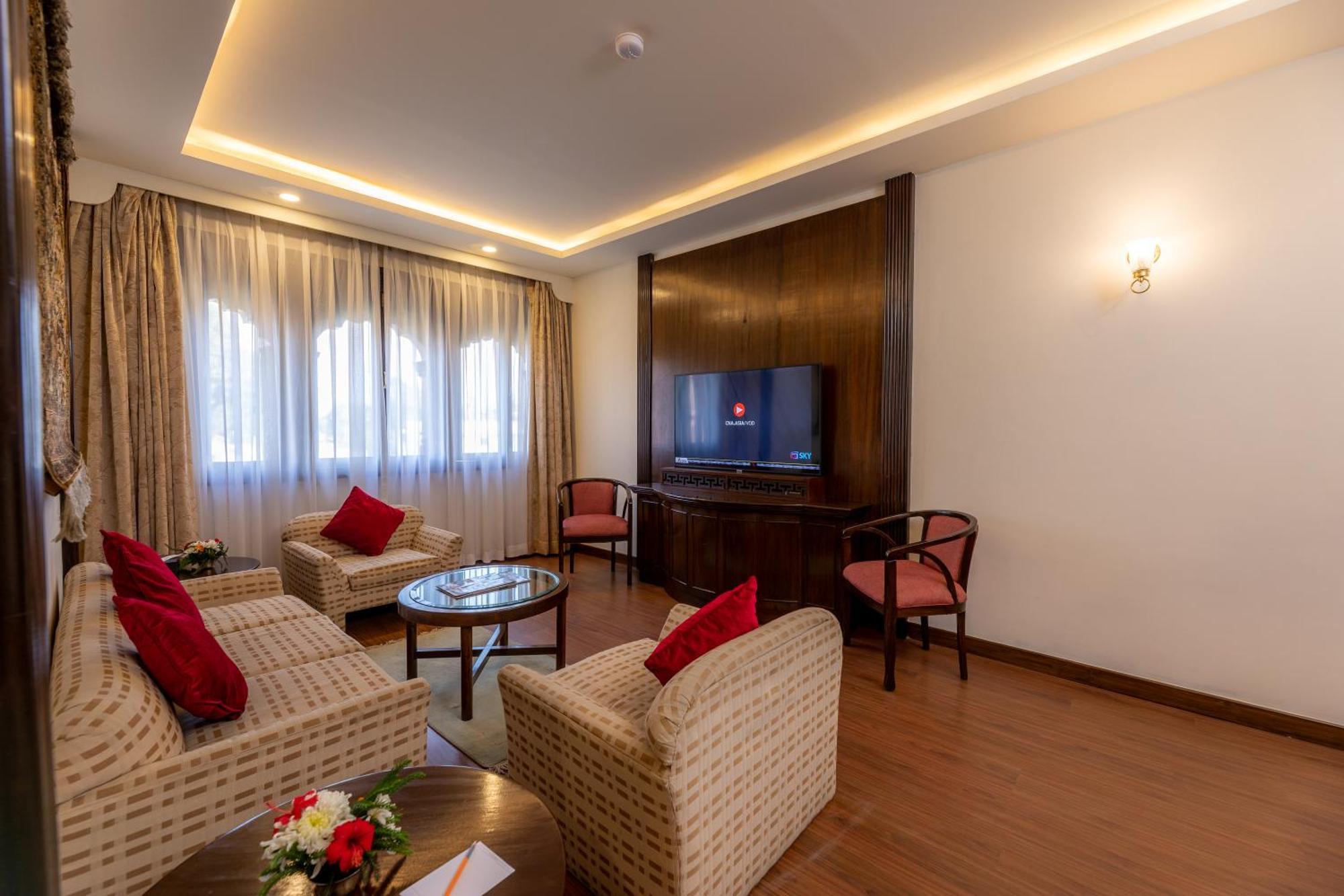 The Malla Hotel - Thamel, 2 Km To Swayambhunath Temple Kathmandu Exterior photo